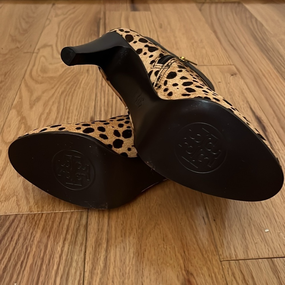 New Tory Burch Calf hair cheetah print Priscilla Boots, size 9 - Picture 11 of 16
